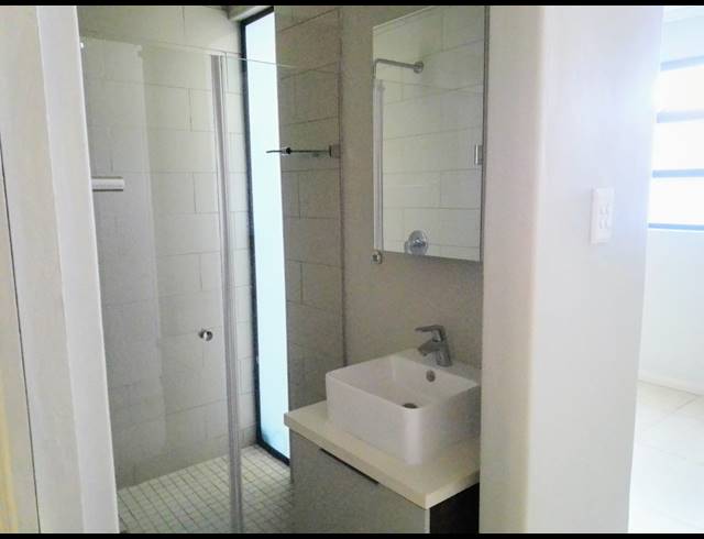 2 BEDROOM APARTMENT FOR SALE IN MENLO PARK